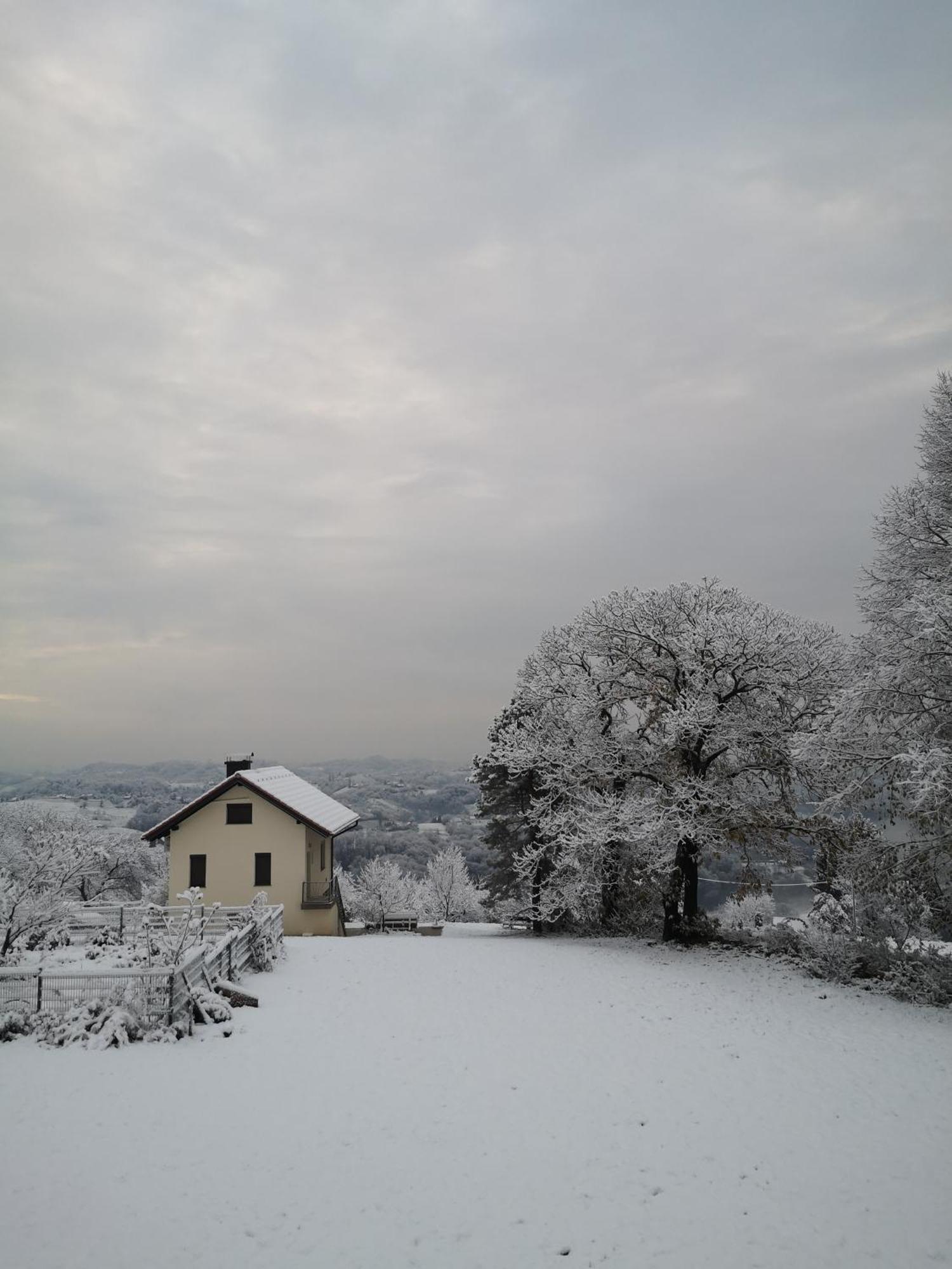 Apartma Hisa Na Ravnah With Hot Tub Pisece Bagian luar foto